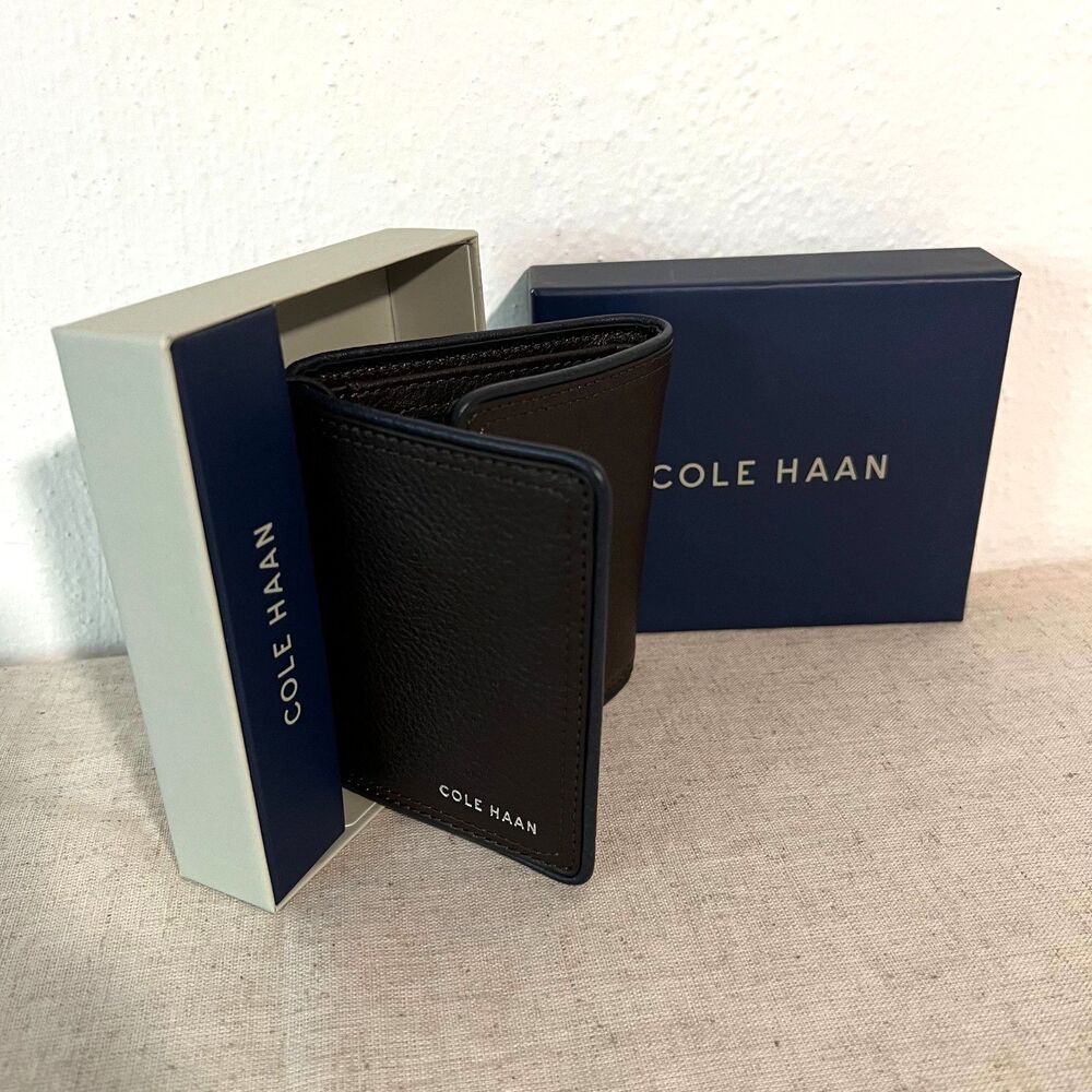 Cole Haan Men’s Leather Bifold Wallet – New in Box
